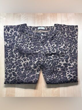Abercrombie & Fitch Women's Leopard Print Jeans in Brown and Tan